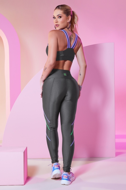 Legging Space Lilás em Tecido Texturizado e Cirrê - Donna Carioca Moda  Fitness